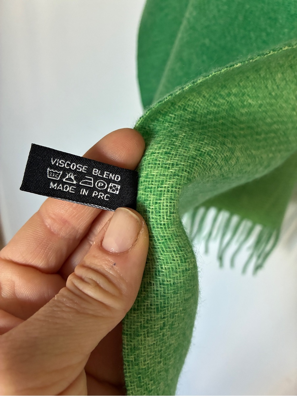 Double-Sided Green Fringe Shawl - Picture 4 of 6